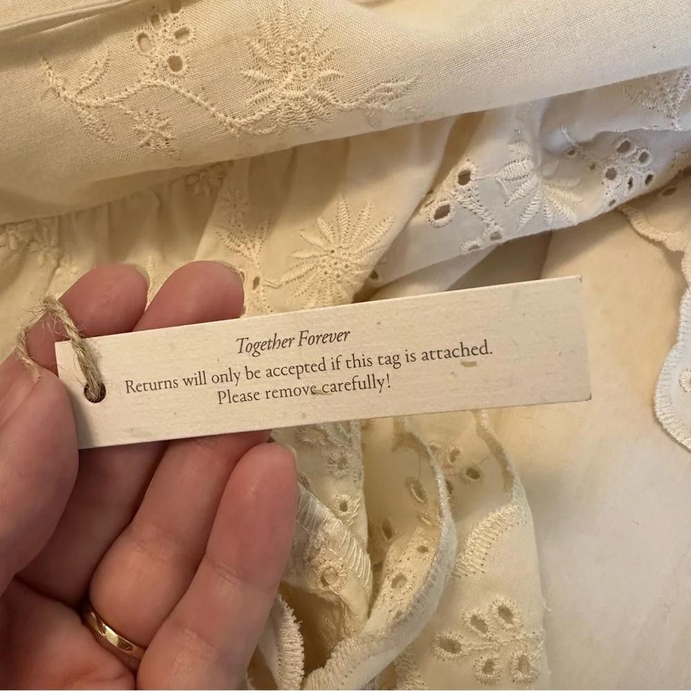 NWT Christy Dawn Camilla Dress in Ivory Embroider - Picture 7 of 9